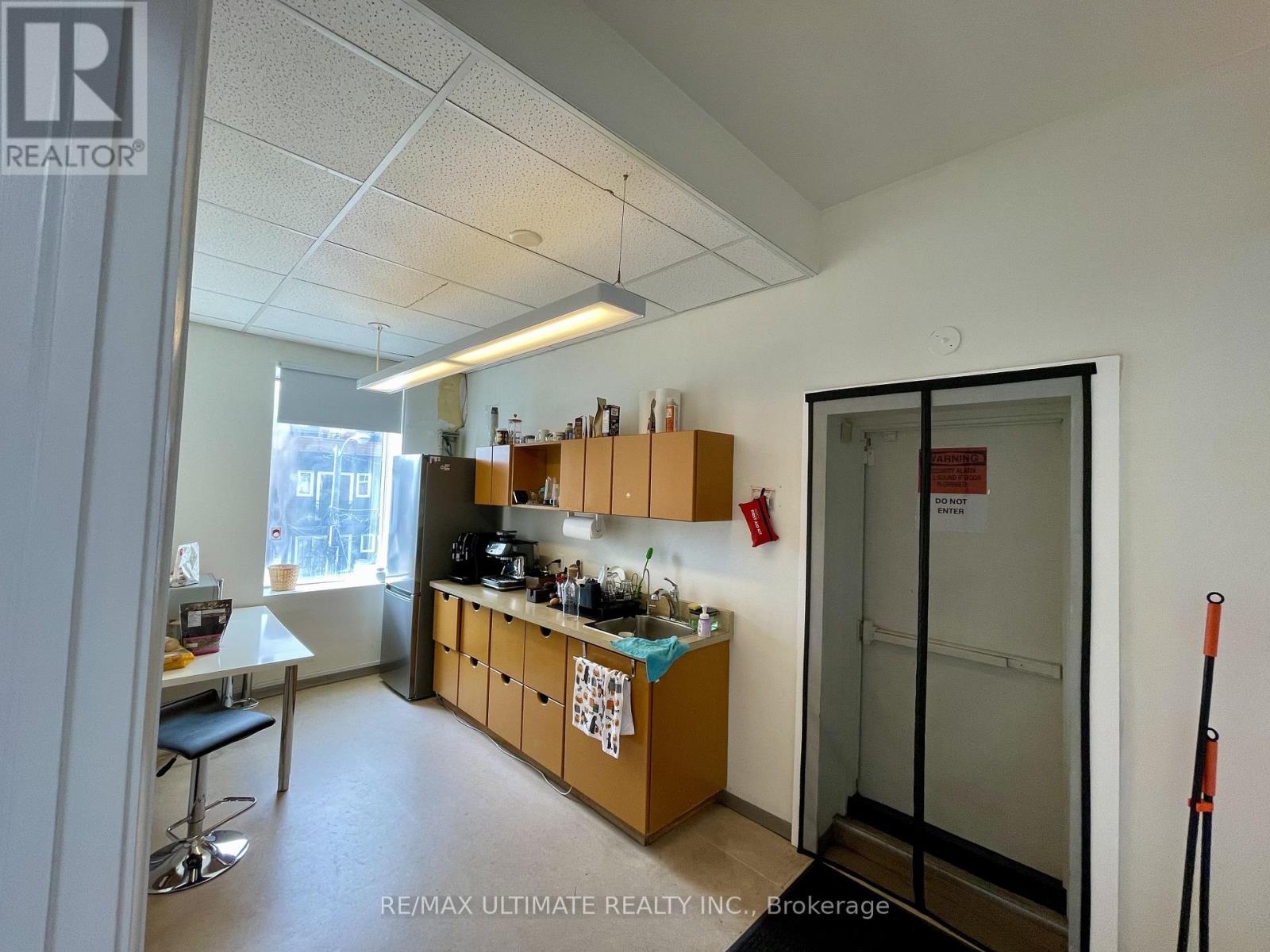 2nd Floor - 238 Broadview Avenue, Toronto, Ontario  M4M 2G6 - Photo 6 - E13453896