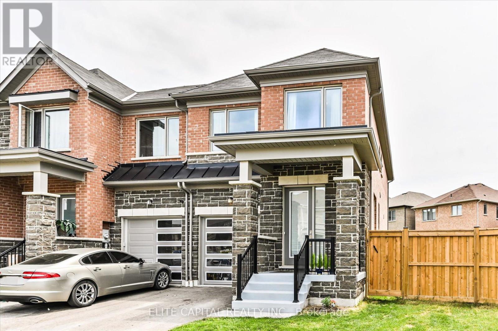 65 Seedling Crescent, Whitchurch-Stouffville, Ontario  L4A 4V5 - Photo 2 - N13453892