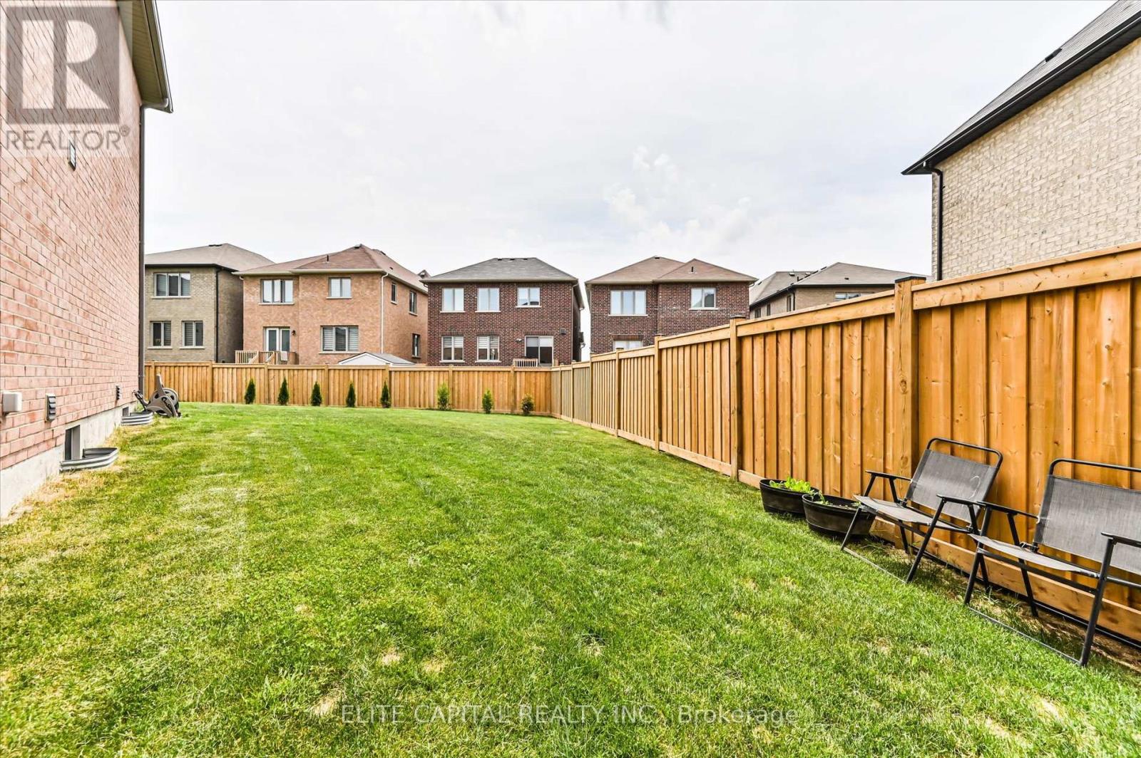 65 Seedling Crescent, Whitchurch-Stouffville, Ontario  L4A 4V5 - Photo 31 - N13453892
