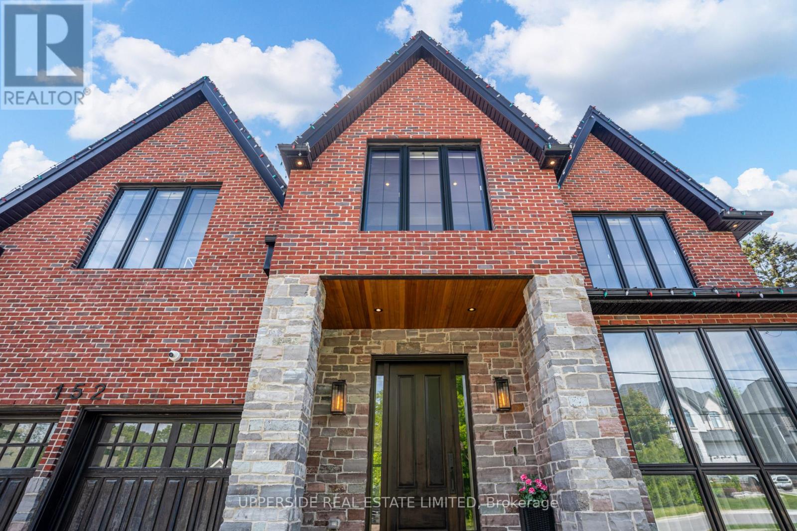 152 Wells Street, Aurora, Ontario  L4G 1T7 - Photo 2 - N13453918