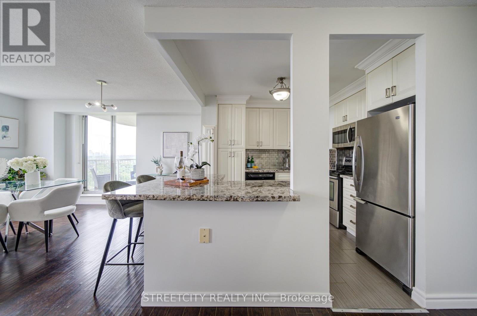 1311 - 3559 Eglinton Avenue W, Toronto, Ontario  M6M 5C6 - Photo 13 - W13453912