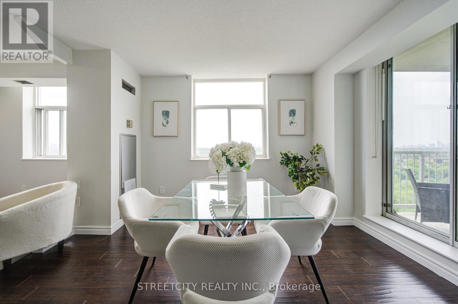 1311 - 3559 Eglinton Avenue W, Toronto, Ontario  M6M 5C6 - Photo 19 - W13453912