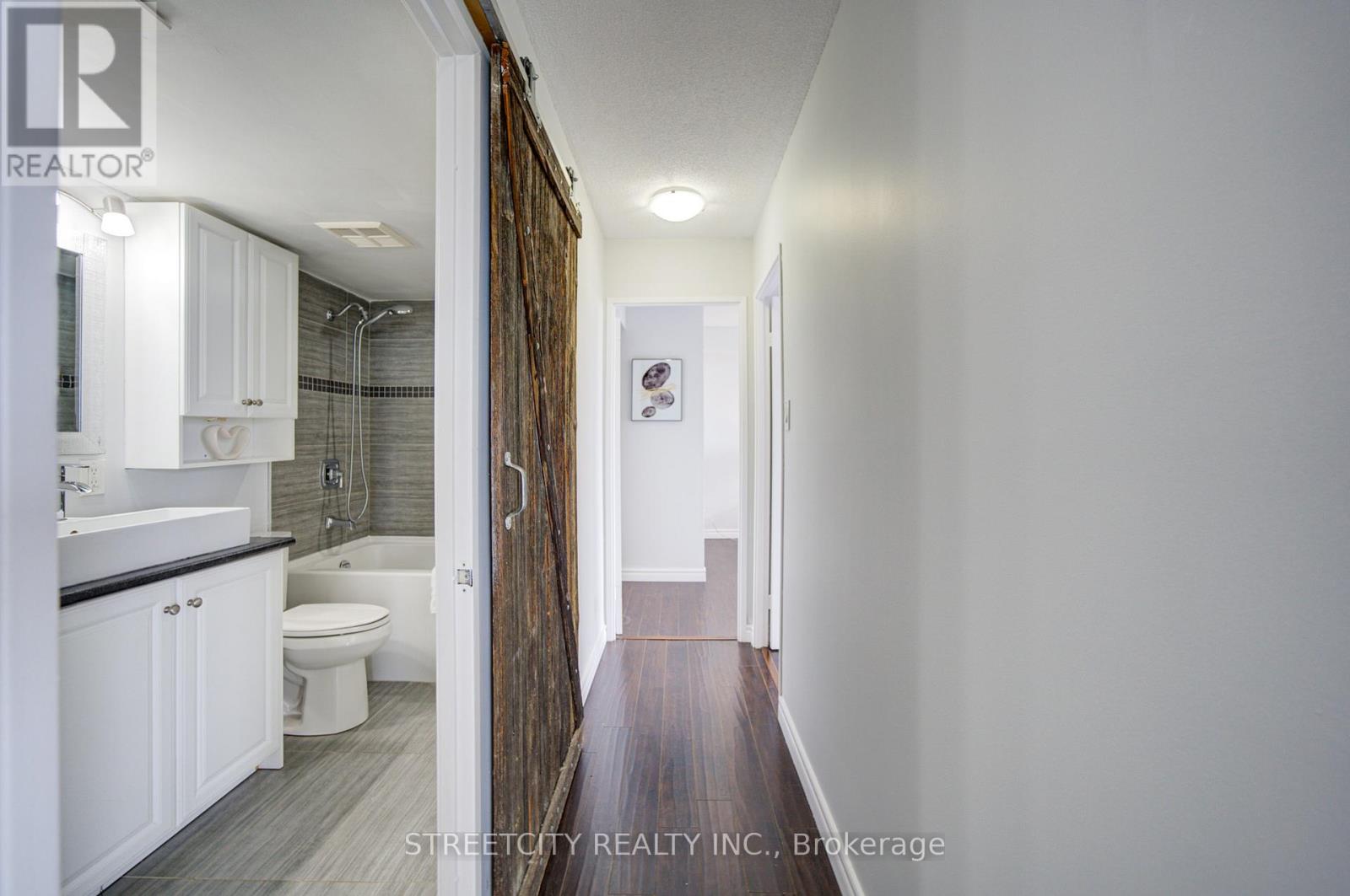 1311 - 3559 Eglinton Avenue W, Toronto, Ontario  M6M 5C6 - Photo 27 - W13453912