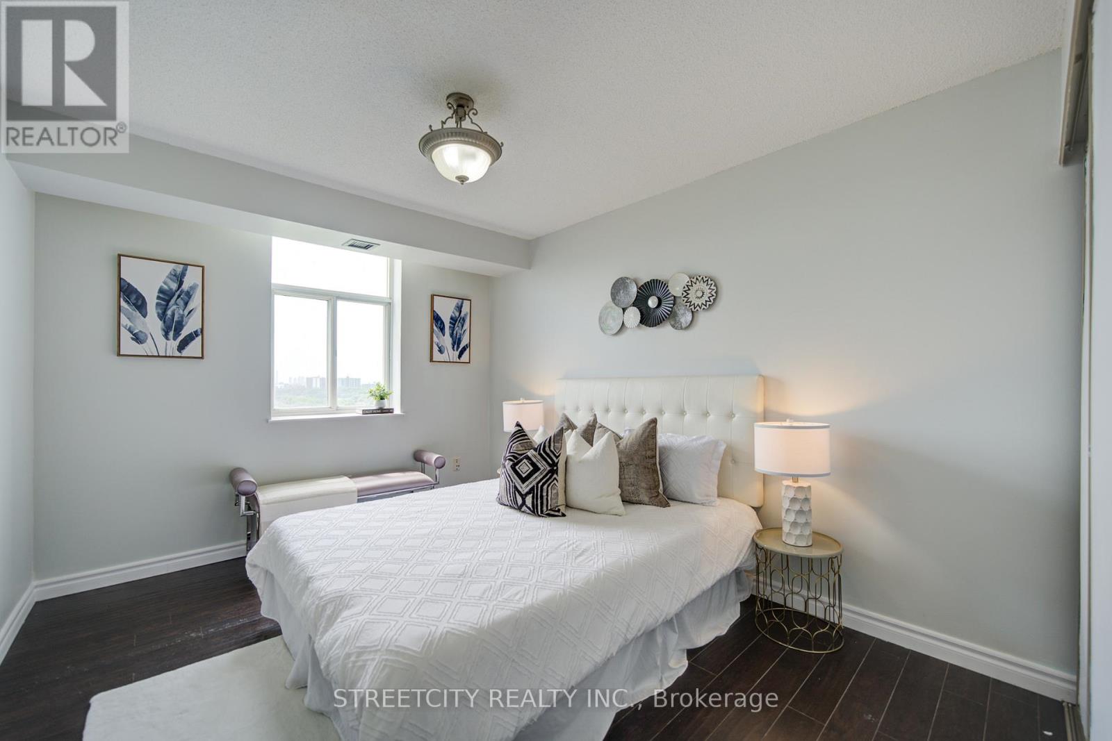 1311 - 3559 Eglinton Avenue W, Toronto, Ontario  M6M 5C6 - Photo 29 - W13453912
