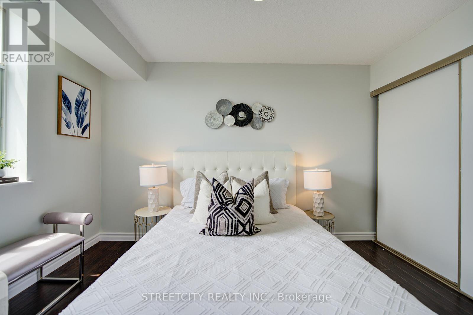1311 - 3559 Eglinton Avenue W, Toronto, Ontario  M6M 5C6 - Photo 30 - W13453912