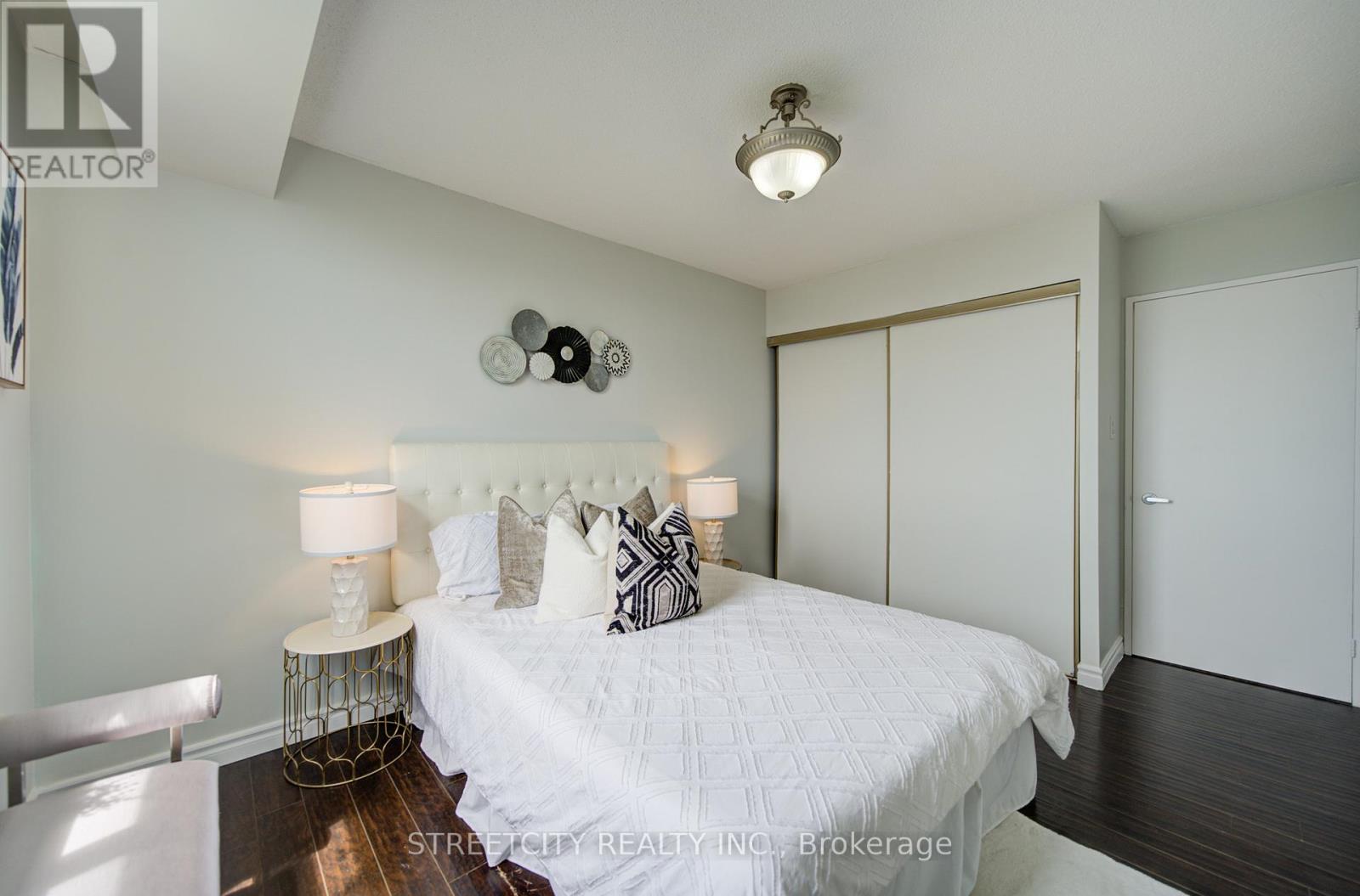 1311 - 3559 Eglinton Avenue W, Toronto, Ontario  M6M 5C6 - Photo 31 - W13453912