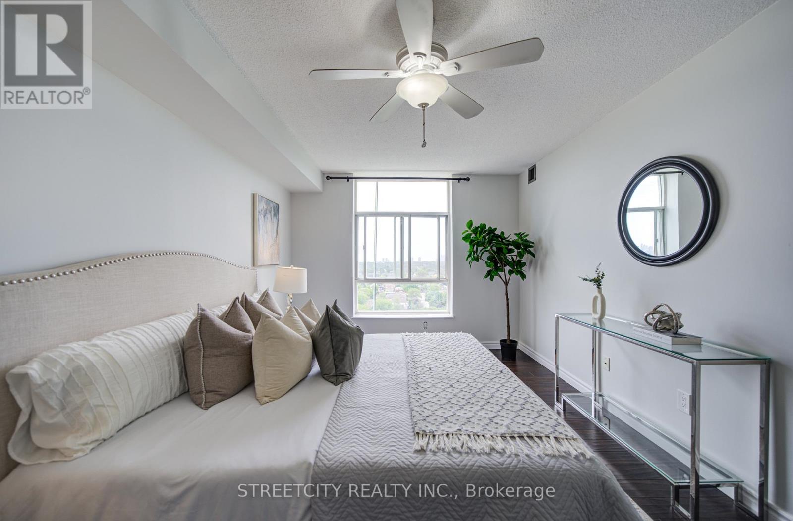 1311 - 3559 Eglinton Avenue W, Toronto, Ontario  M6M 5C6 - Photo 36 - W13453912