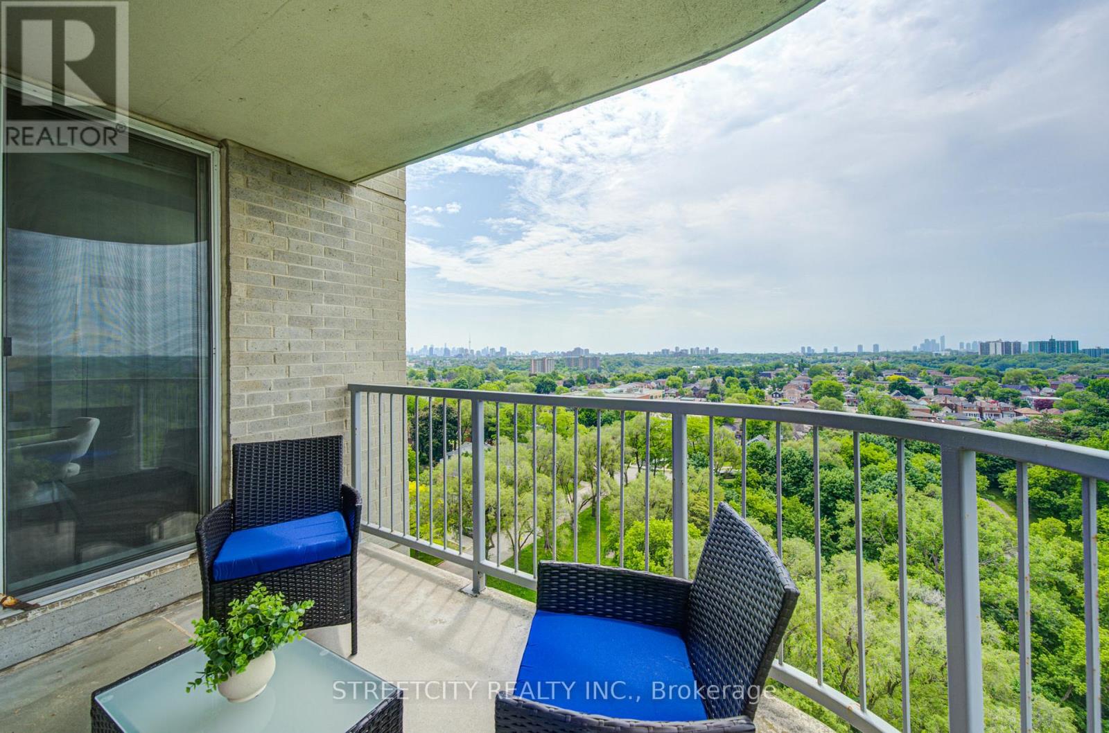 1311 - 3559 Eglinton Avenue W, Toronto, Ontario  M6M 5C6 - Photo 44 - W13453912