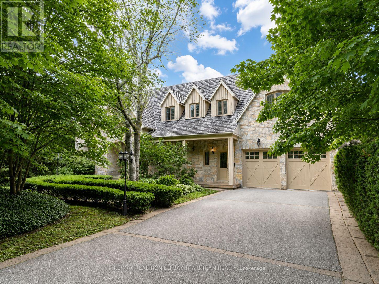 14 St Margarets Drive, Toronto, Ontario  M4N 3E5 - Photo 8 - C13453900