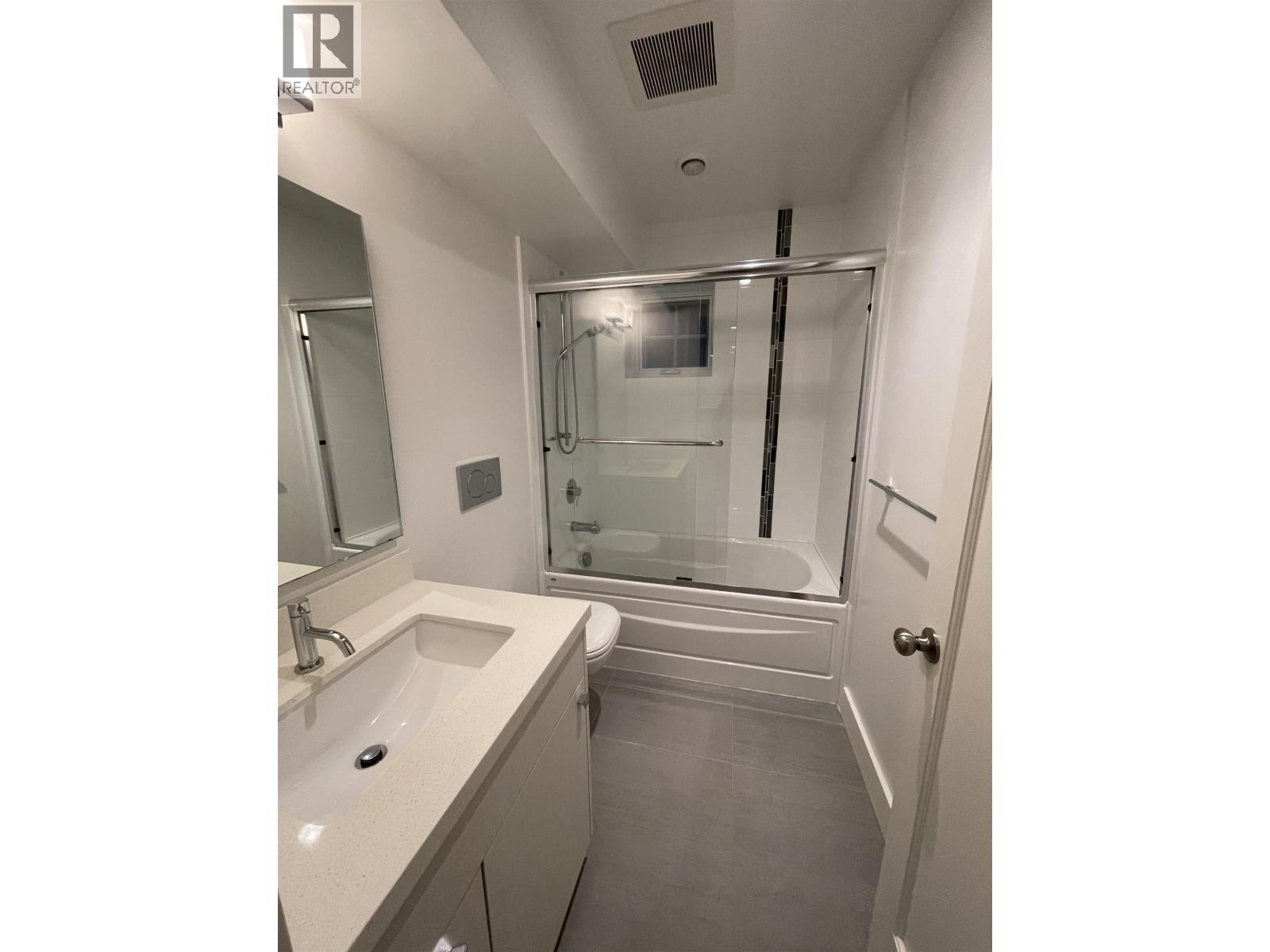 1 Bed Suite 1427 W 40th Avenue, Vancouver, British Columbia  V6M 1V5 - Photo 4 - R3136888