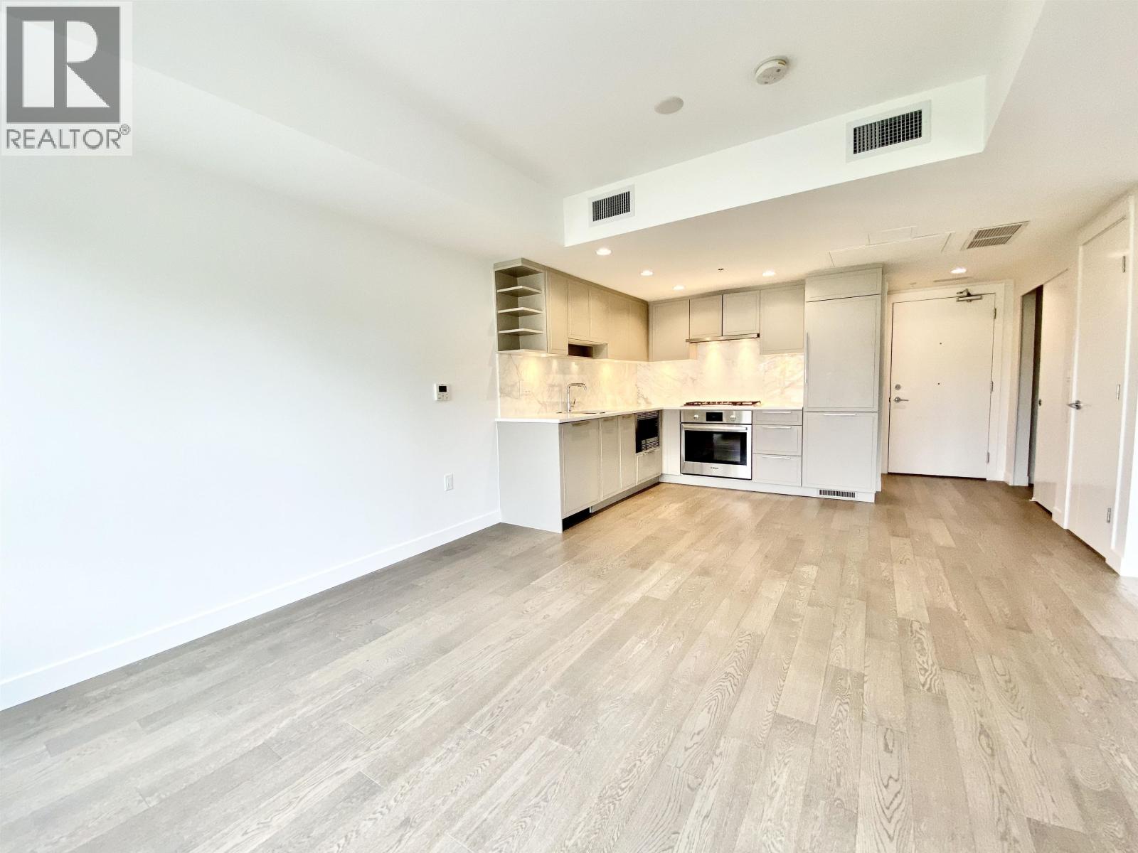 302 7828 Granville Street, Vancouver, British Columbia  V6P 4Z2 - Photo 2 - R3136891