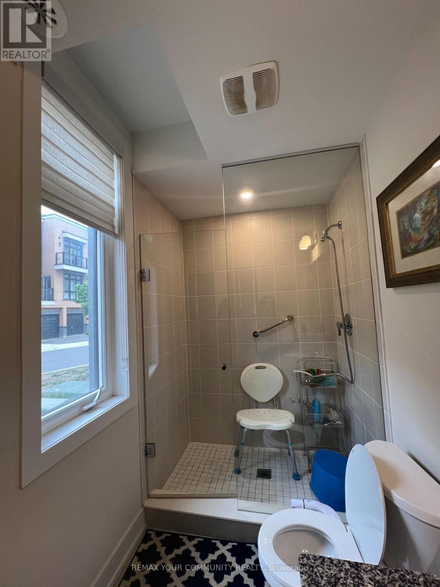 10 - 2 Phelps Lane, Richmond Hill, Ontario  L4E 1J4 - Photo 16 - N13423116