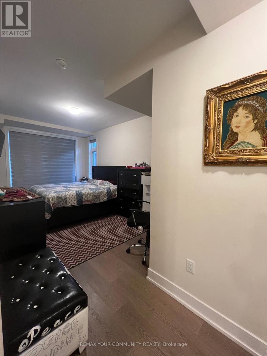 10 - 2 Phelps Lane, Richmond Hill, Ontario  L4E 1J4 - Photo 11 - N13423116