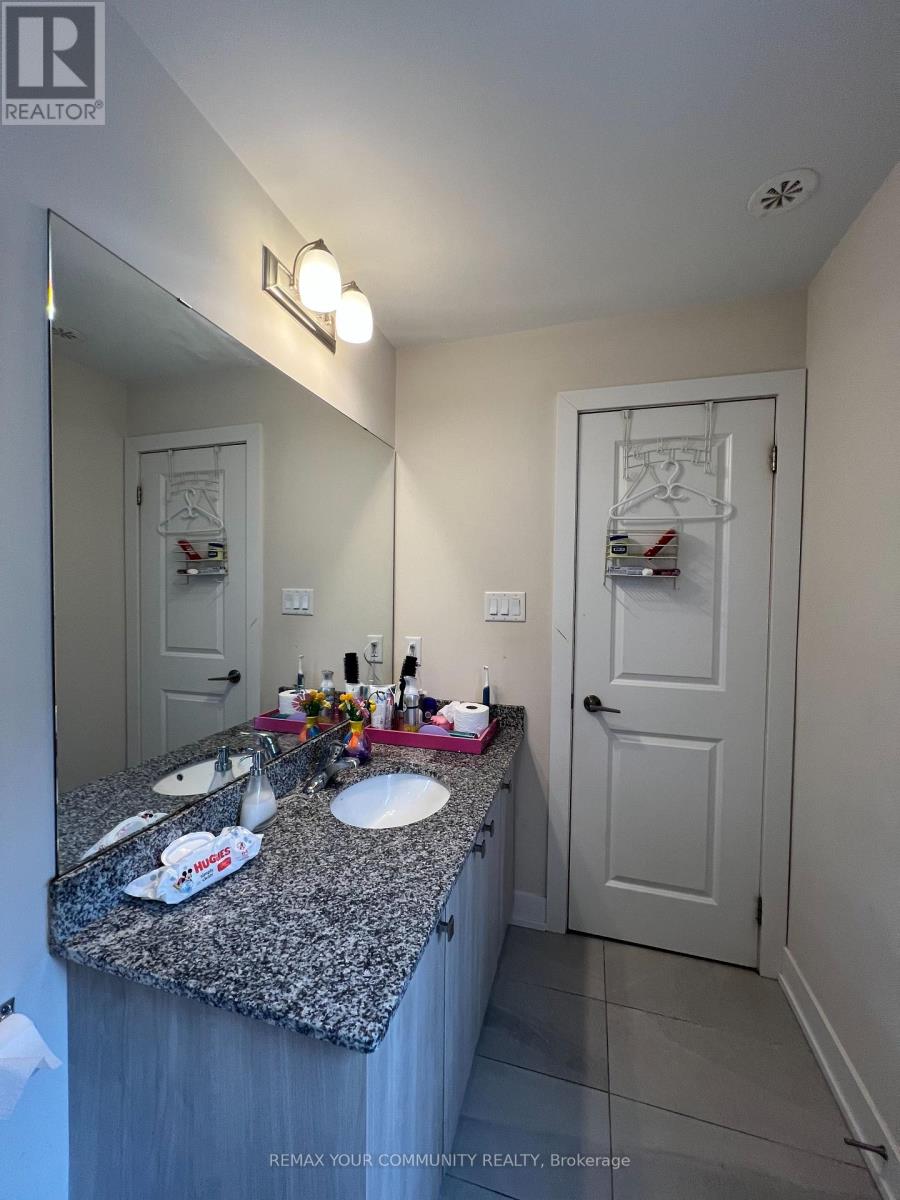 10 - 2 Phelps Lane, Richmond Hill, Ontario  L4E 1J4 - Photo 17 - N13423116