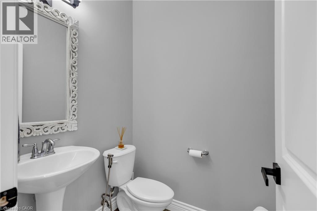 515 St Moritz Avenue, Waterloo, Ontario  N2T 0B3 - Photo 9 - 40820017