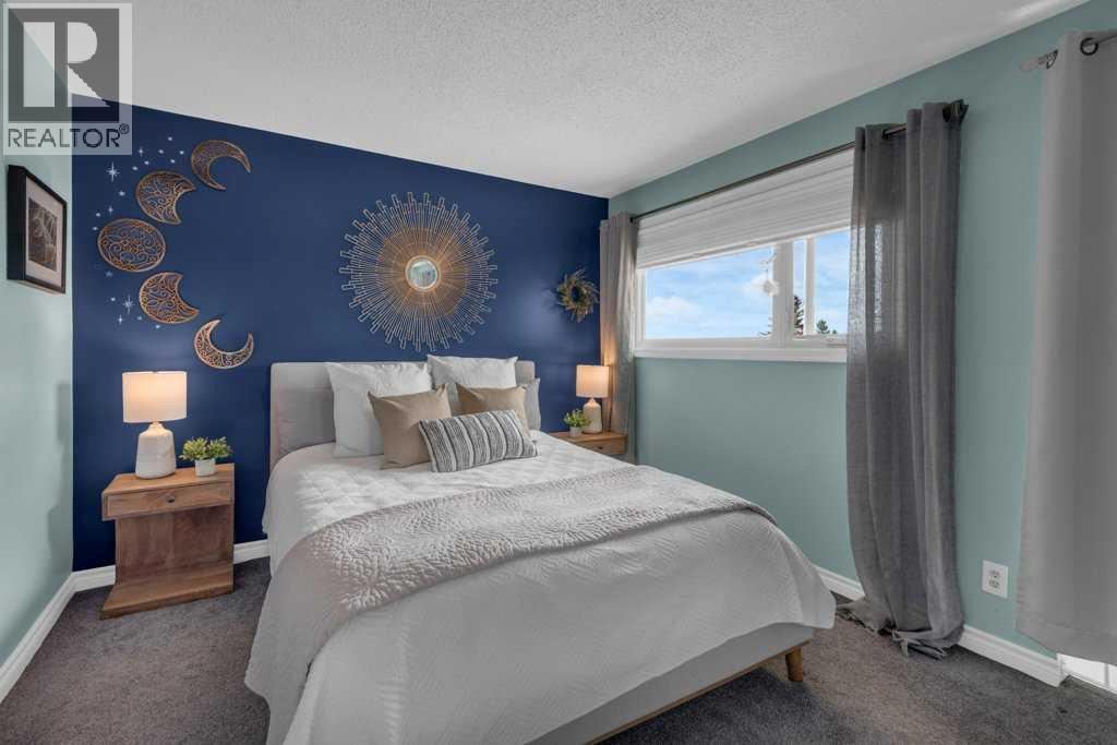 11 Stradwick Place Sw, Calgary, Alberta  T3H 1T3 - Photo 17 - A2319155