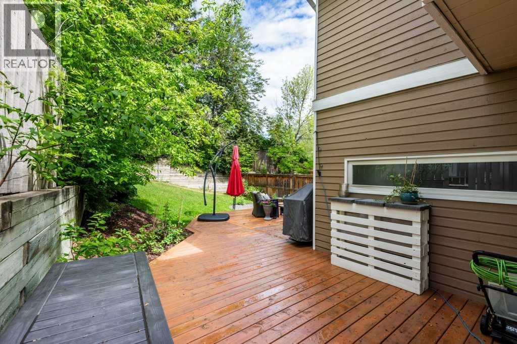 11 Stradwick Place Sw, Calgary, Alberta  T3H 1T3 - Photo 31 - A2319155