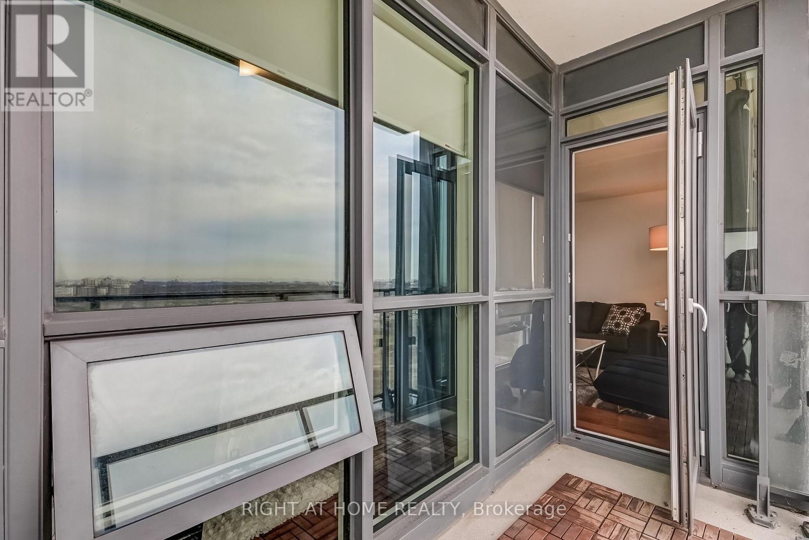 2710 - 2212 Lake Shore Boulevard W, Toronto, Ontario  M8V 0C2 - Photo 22 - W13453930