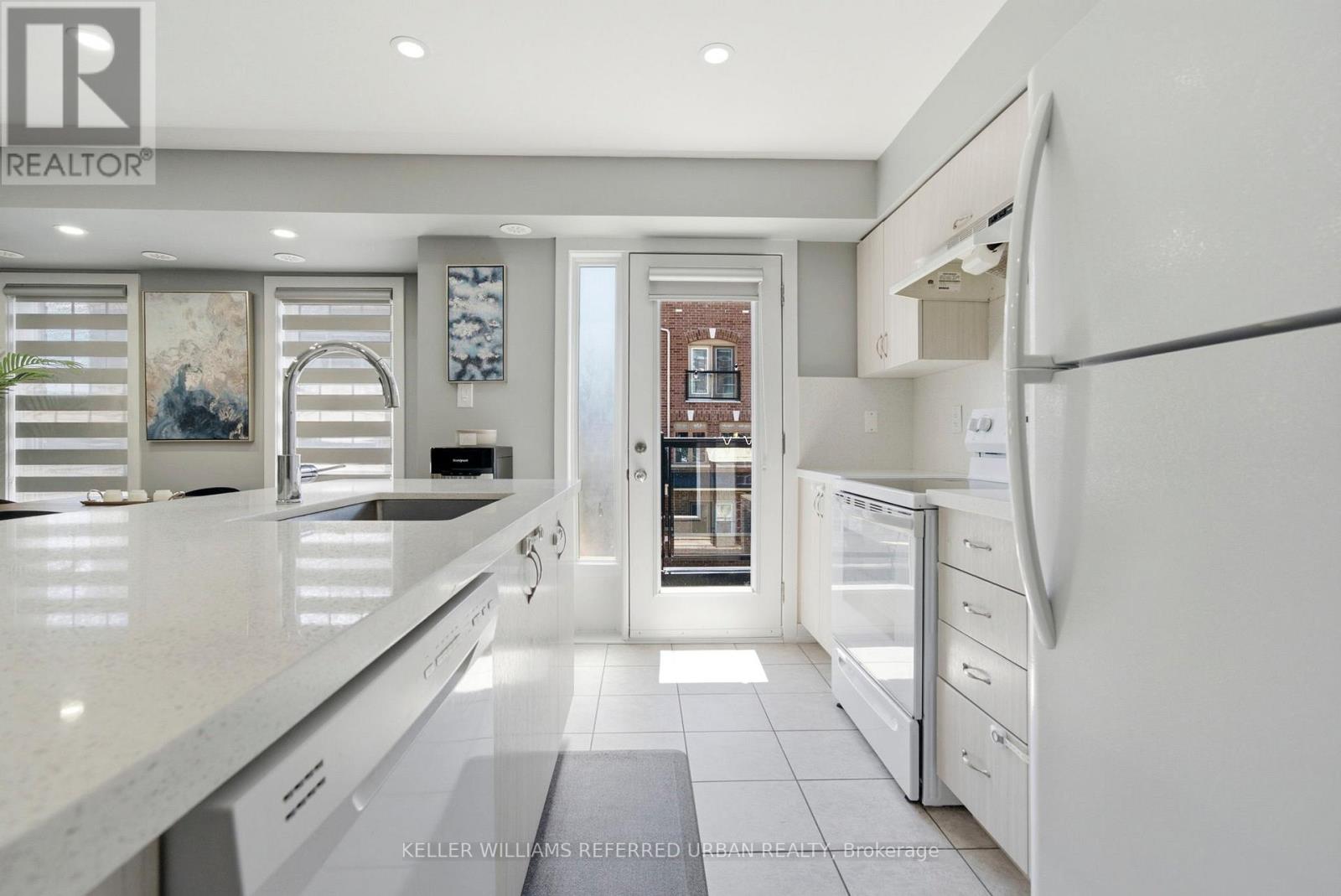 235 - 2355 Sheppard Avenue W, Toronto, Ontario  M9M 1M3 - Photo 11 - W13453956