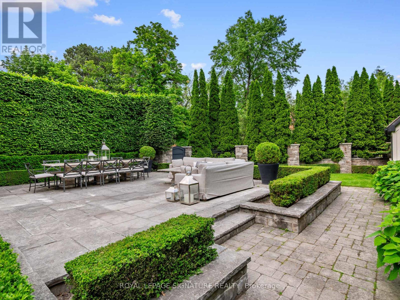 64 Old Forest Hill Road, Toronto, Ontario  M5P 2R2 - Photo 19 - C12865234