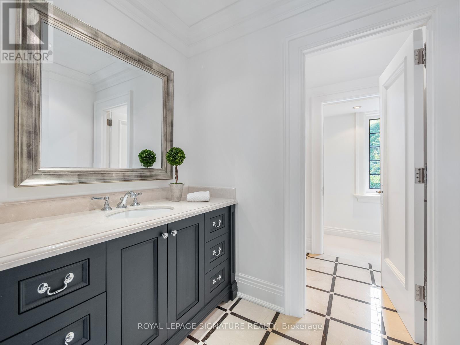64 Old Forest Hill Road, Toronto, Ontario  M5P 2R2 - Photo 33 - C12865234