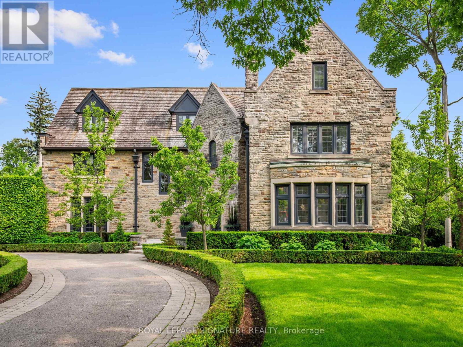 64 Old Forest Hill Road, Toronto, Ontario  M5P 2R2 - Photo 5 - C12865234