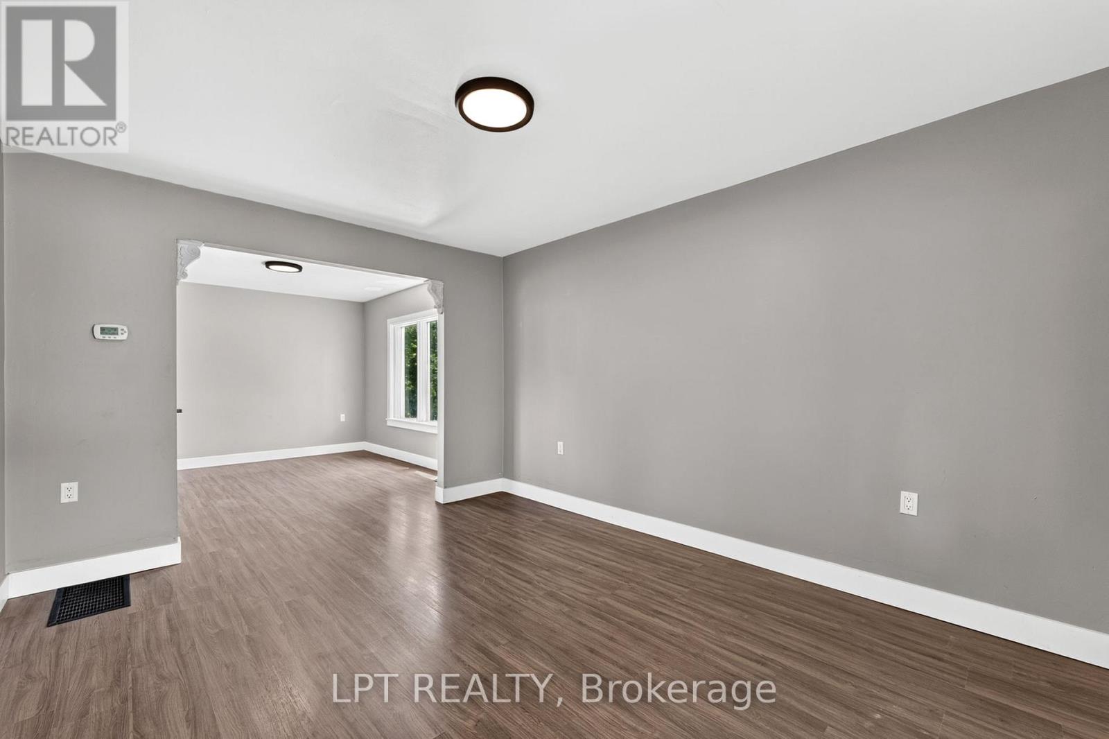 38 Main Street N, Huron East, Ontario  N0K 1W0 - Photo 10 - X13453960