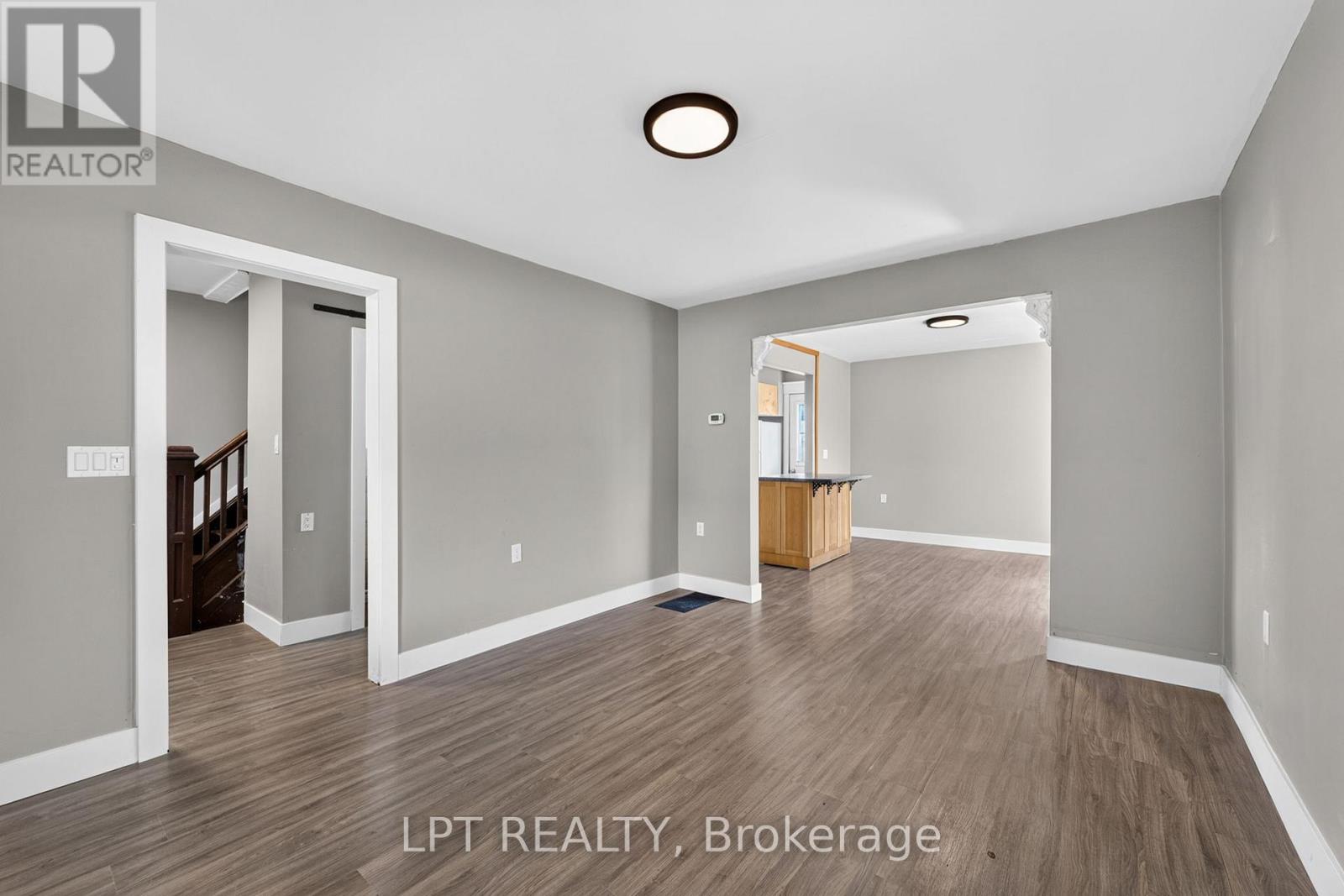 38 Main Street N, Huron East, Ontario  N0K 1W0 - Photo 11 - X13453960