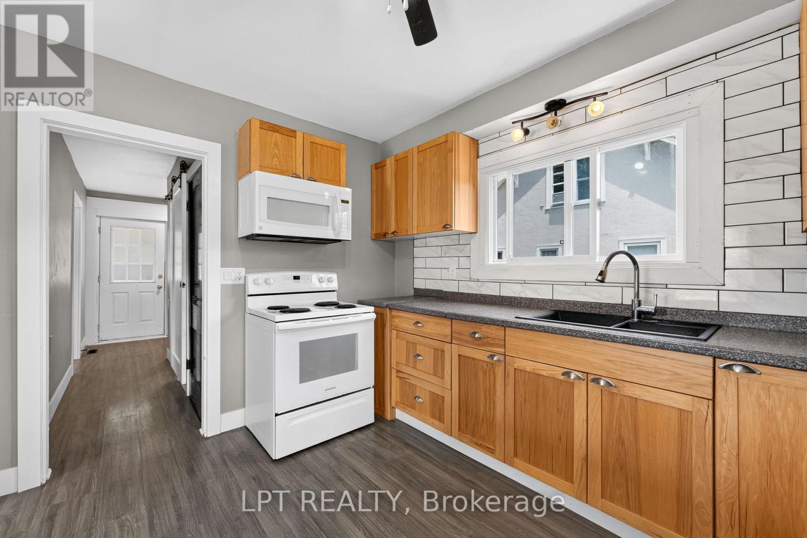 38 Main Street N, Huron East, Ontario  N0K 1W0 - Photo 16 - X13453960