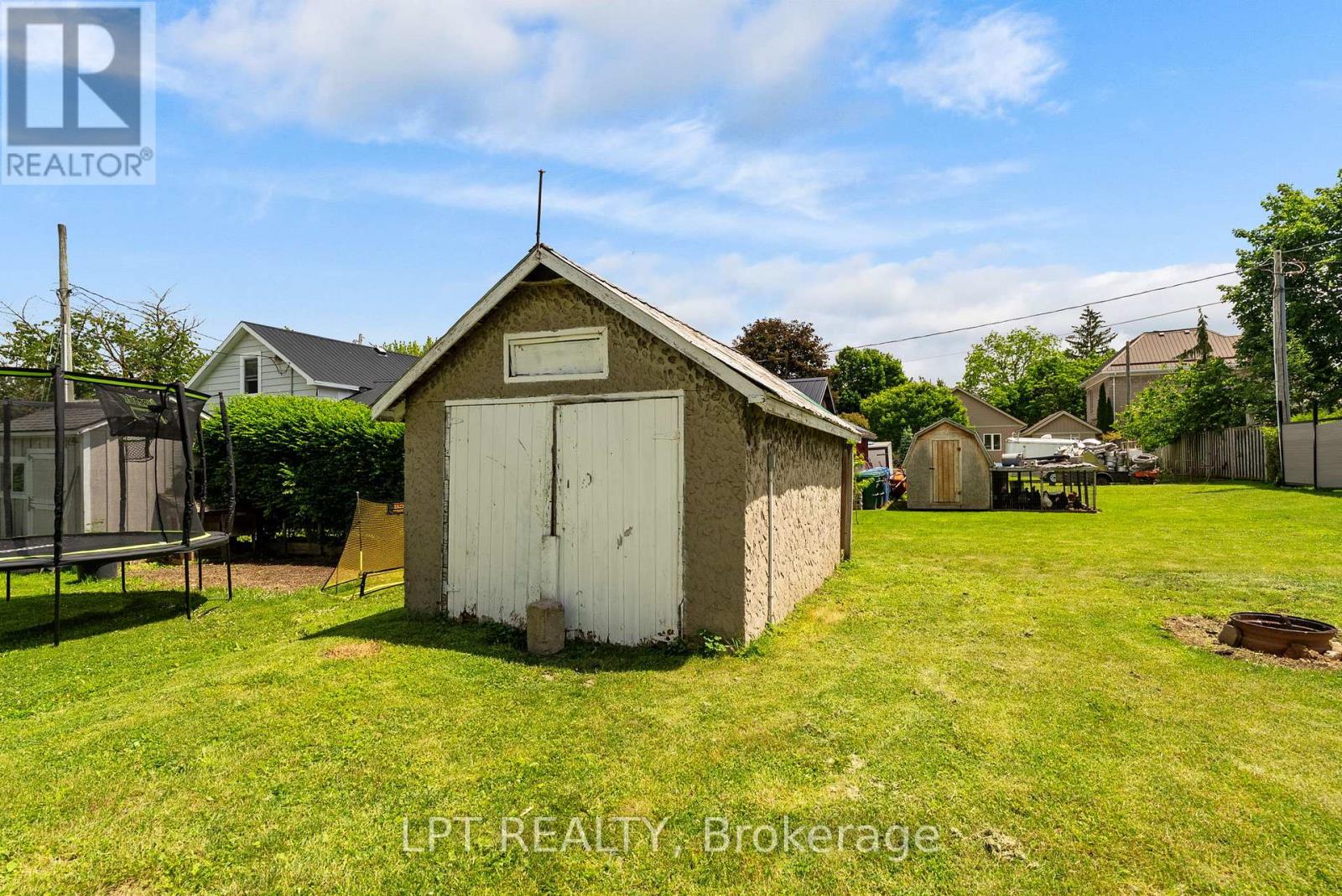 38 Main Street N, Huron East, Ontario  N0K 1W0 - Photo 32 - X13453960