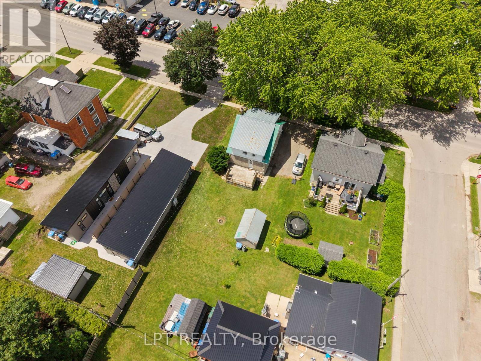 38 Main Street N, Huron East, Ontario  N0K 1W0 - Photo 40 - X13453960