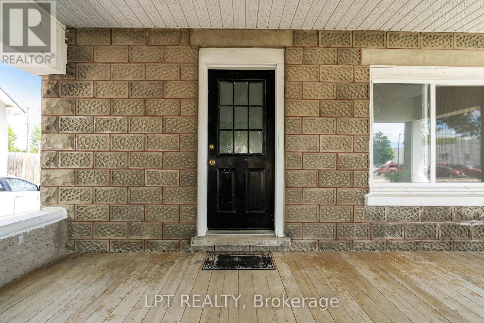 38 Main Street N, Huron East, Ontario  N0K 1W0 - Photo 5 - X13453960