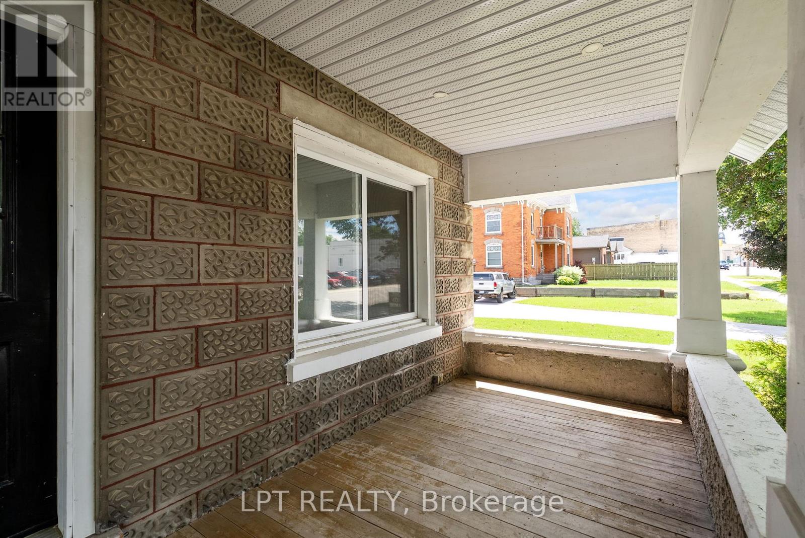 38 Main Street N, Huron East, Ontario  N0K 1W0 - Photo 6 - X13453960