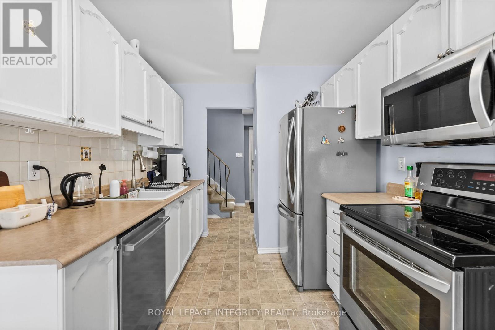1090 Chablis Parkway, Ottawa, Ontario  K1C 2T5 - Photo 7 - X13454014