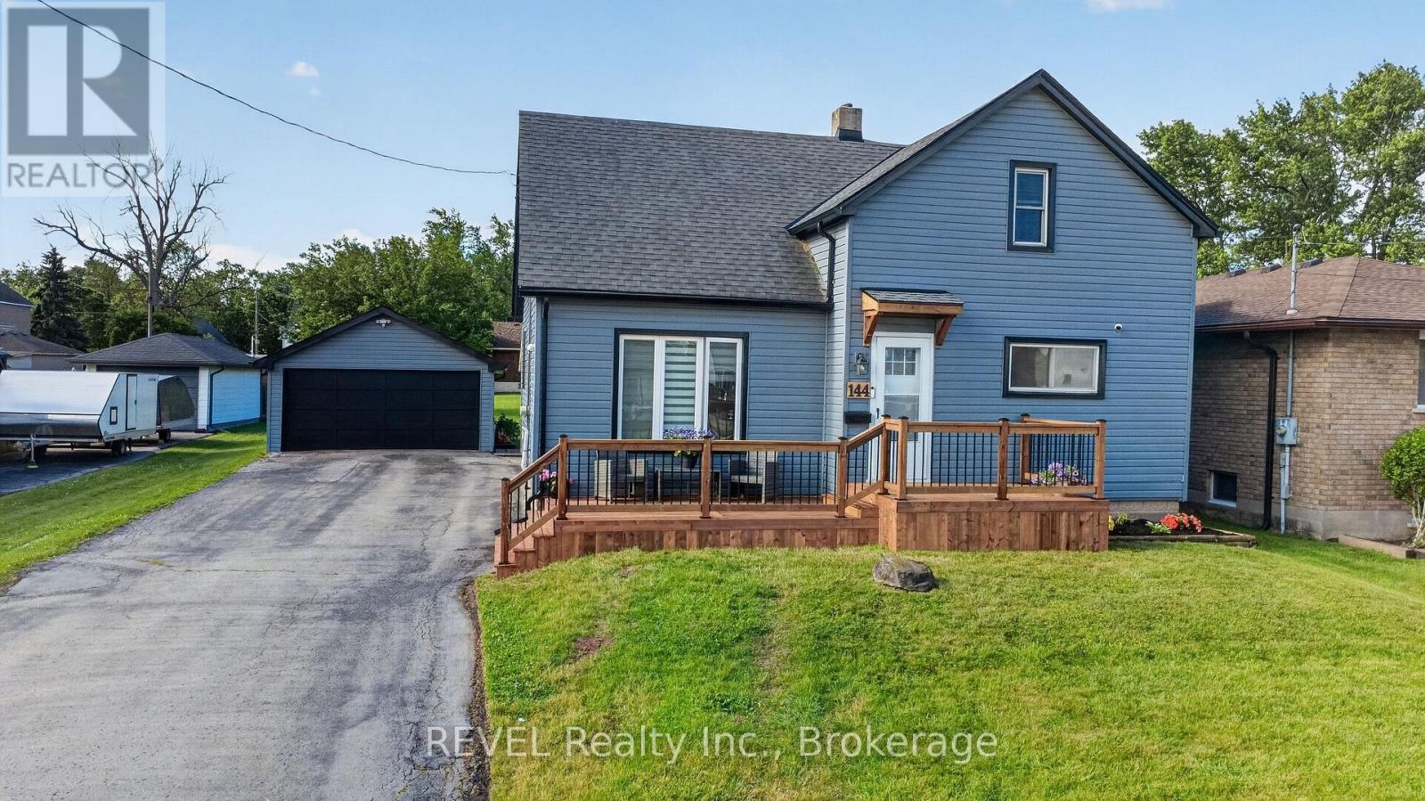 144 Lavinia Street, Fort Erie, Ontario  L2A 2E6 - Photo 2 - X13453984