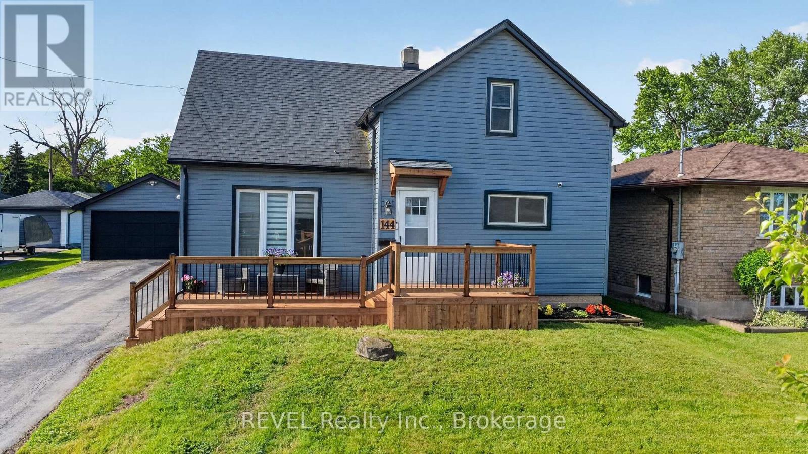 144 Lavinia Street, Fort Erie, Ontario  L2A 2E6 - Photo 3 - X13453984