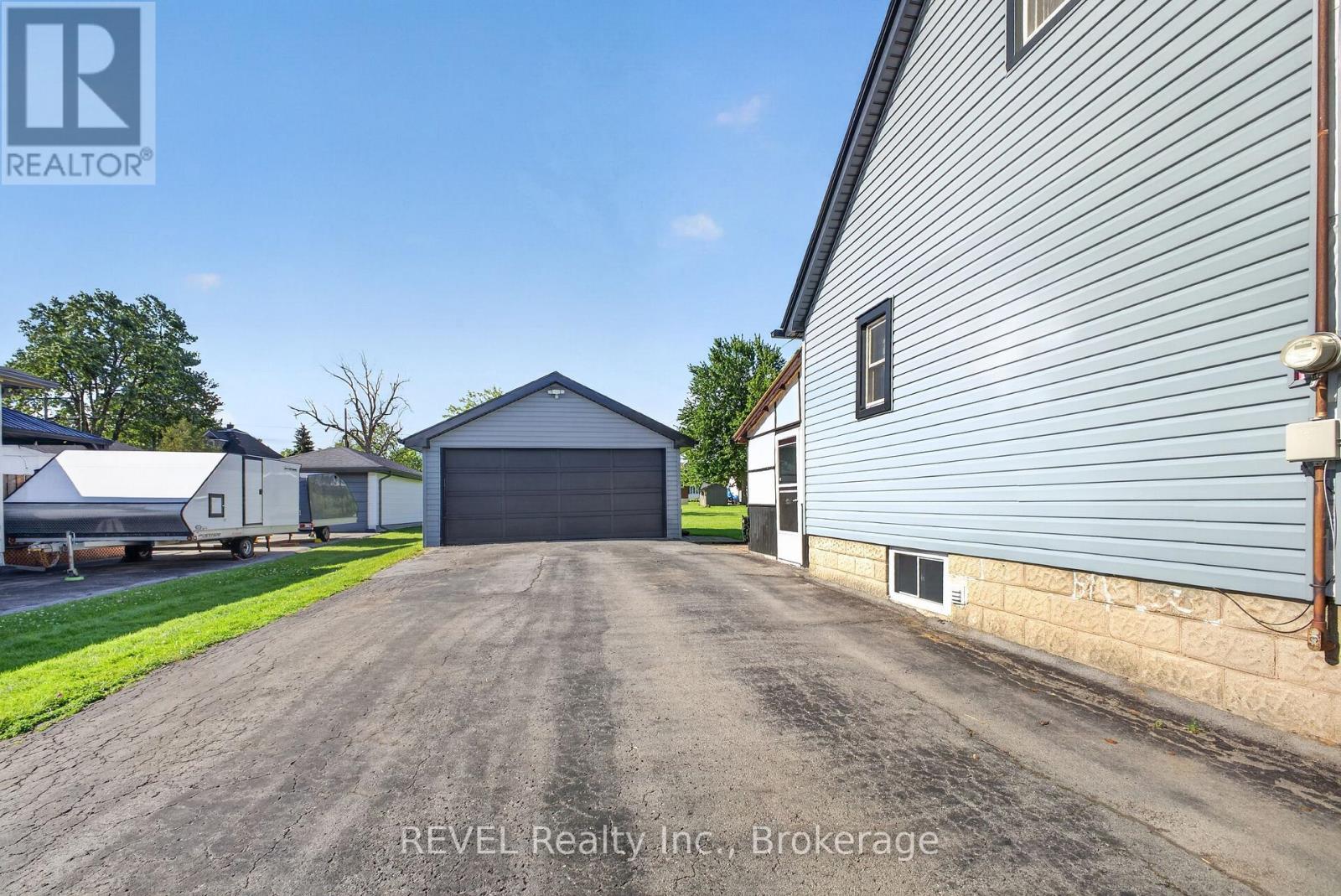 144 Lavinia Street, Fort Erie, Ontario  L2A 2E6 - Photo 9 - X13453984