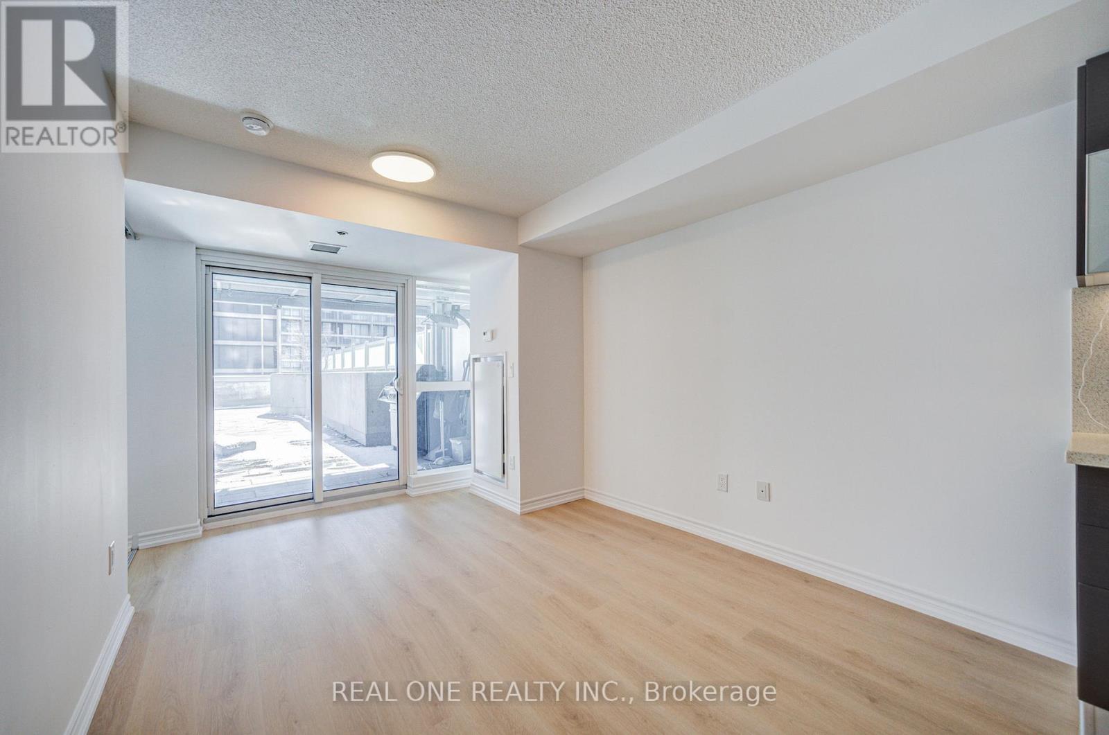 1408 - 386 Yonge Street, Toronto, Ontario M5B 0A5 - Photo 9 - C12820474