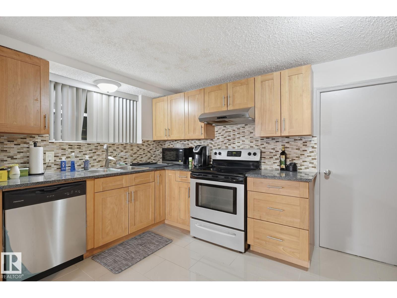 12131 101 St Nw Nw, Edmonton, Alberta  T5G 2C2 - Photo 26 - E4494031