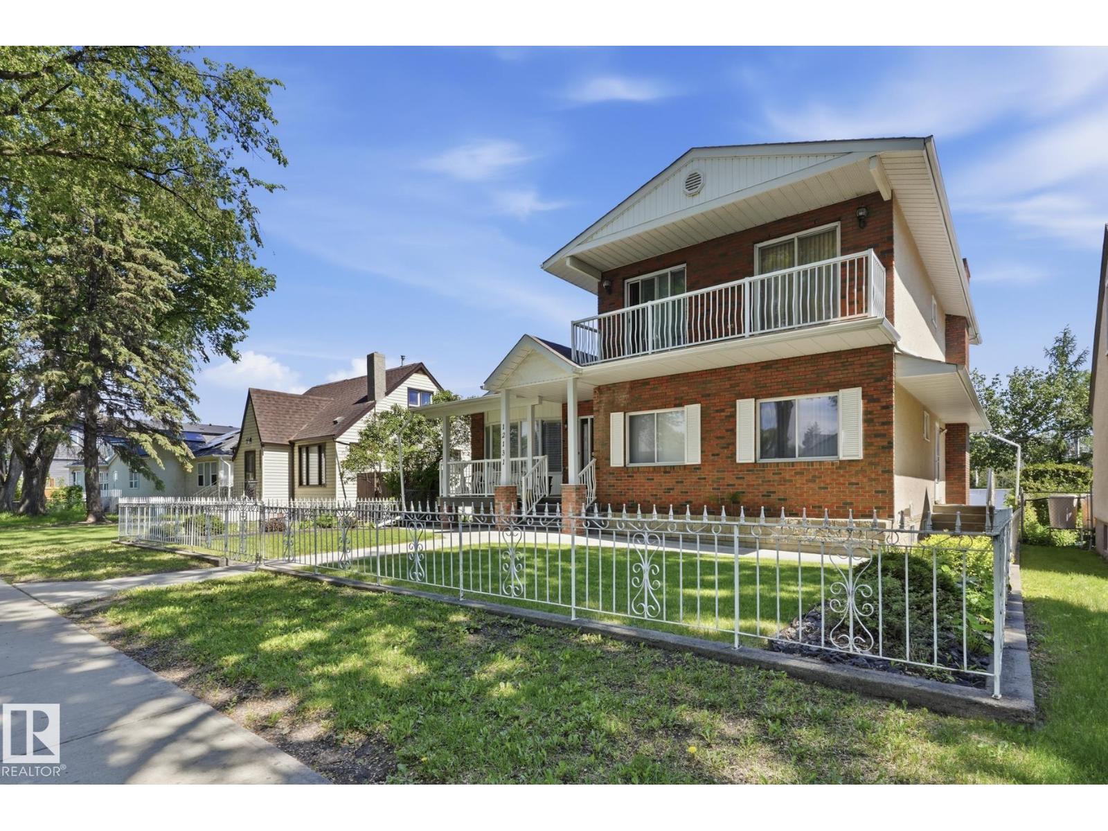 12131 101 St Nw Nw, Edmonton, Alberta  T5G 2C2 - Photo 3 - E4494031