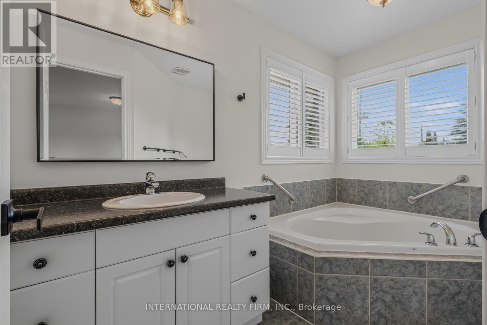 18 Sea Breeze Drive, Norfolk, Ontario  N0A 1N7 - Photo 29 - X13027848