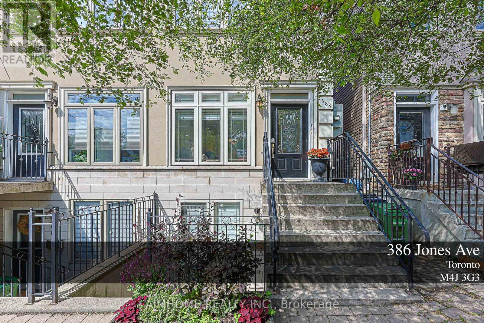 <div class="slider-price">$1,249,900</div><p>386 Jones Avenue W, Toronto, Ontario</p>