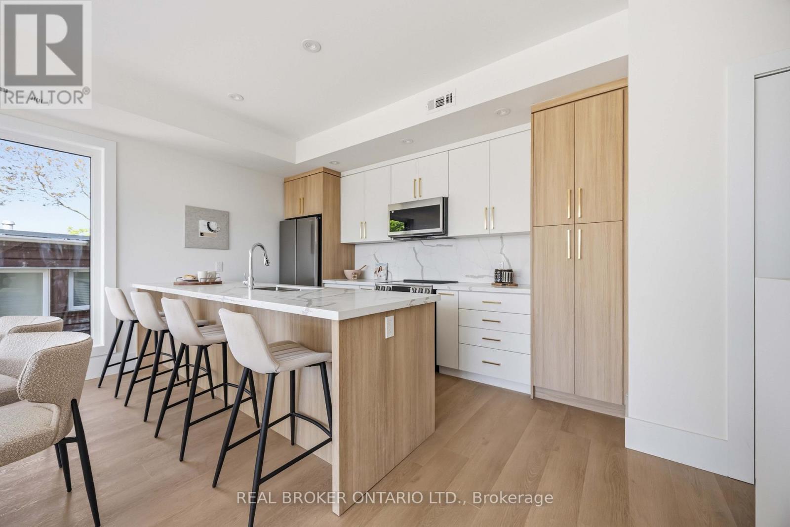 D - 102 Boultbee Avenue, Toronto, Ontario  M4J 1B3 - Photo 13 - E13454000