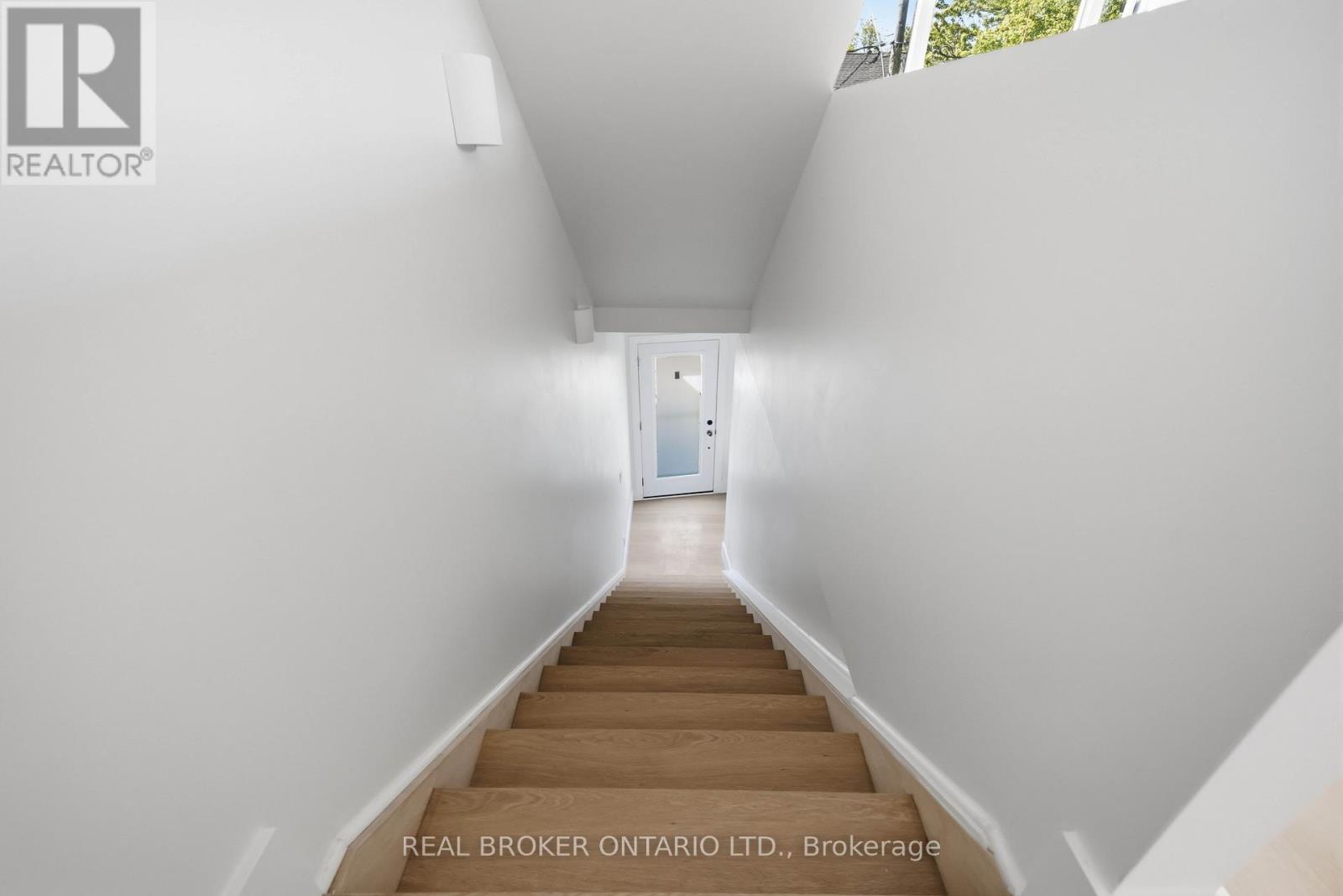D - 102 Boultbee Avenue, Toronto, Ontario  M4J 1B3 - Photo 6 - E13454000