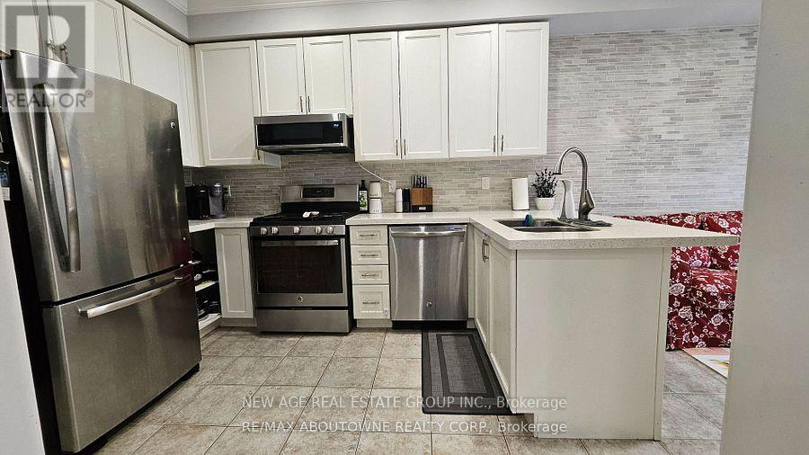 42 Ozner Crescent, Vaughan, Ontario  L4H 0E1 - Photo 12 - N13453968