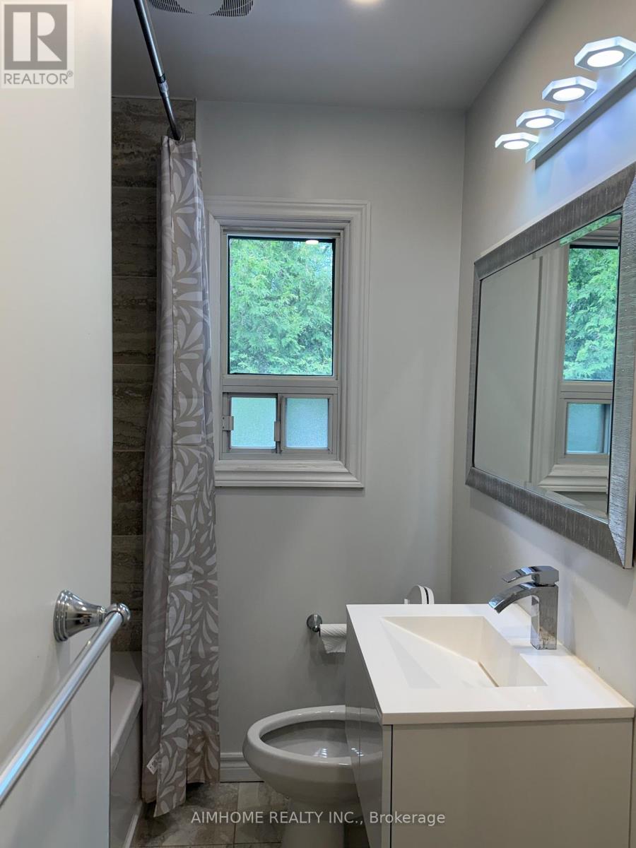2076 Constance Drive, Oakville, Ontario  L6J 2V7 - Photo 10 - W13453990