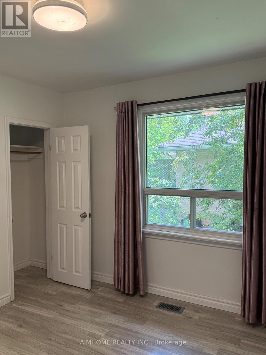 2076 Constance Drive, Oakville, Ontario  L6J 2V7 - Photo 6 - W13453990