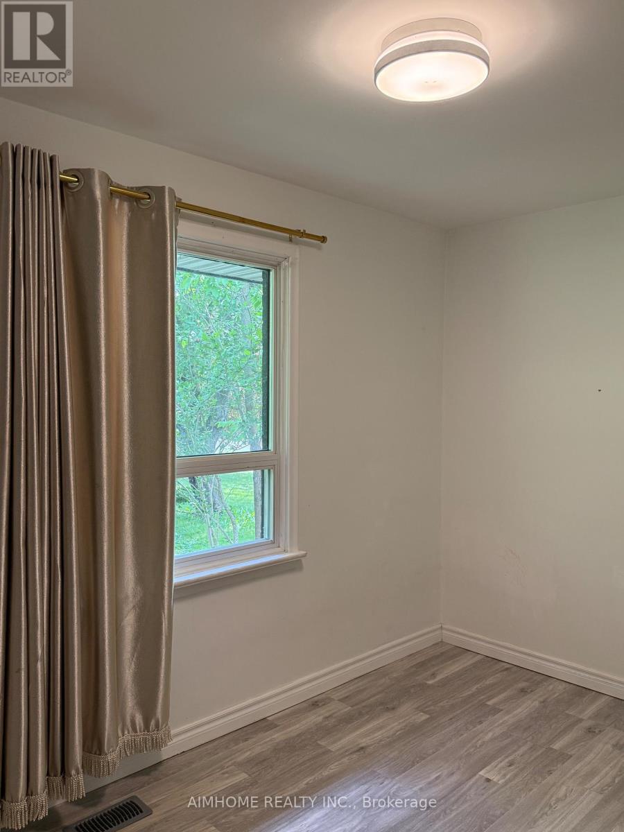 2076 Constance Drive, Oakville, Ontario  L6J 2V7 - Photo 7 - W13453990