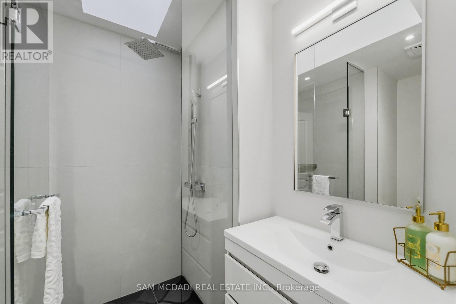 5481 Middleport Crescent, Mississauga, Ontario  L4Z 3V2 - Photo 27 - W13454004