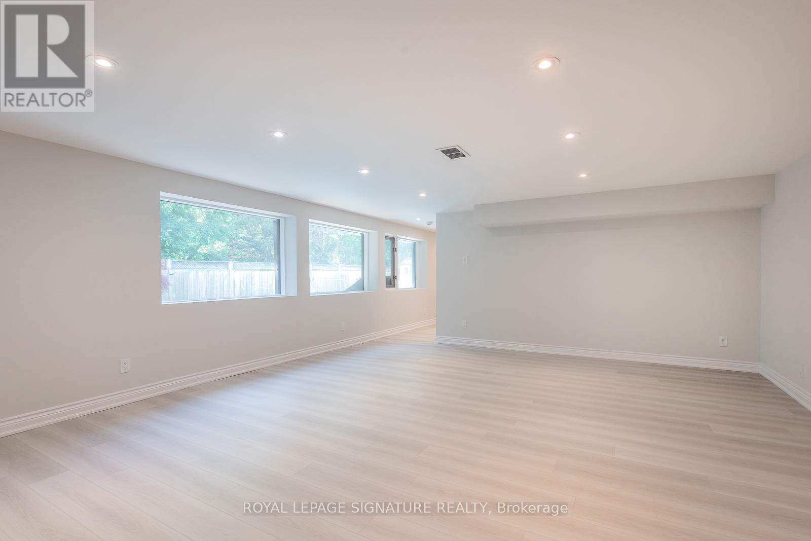 14 Canerouth Drive, Toronto, Ontario  M9C 3R5 - Photo 13 - W13454020